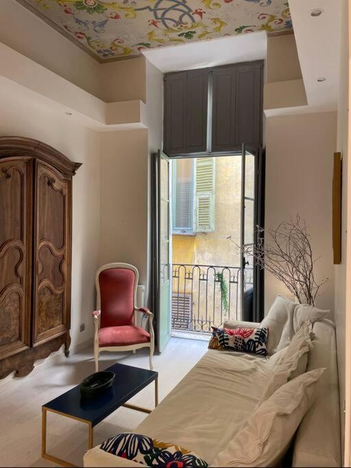 Luxury In The Heart Of Old Town Nice. Apartment Nizza